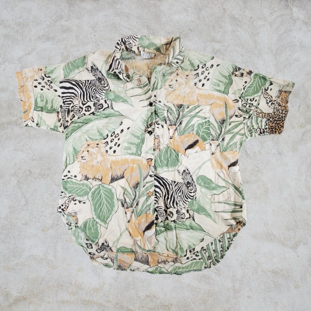 Vintage Kiks Shirt Womens Medium Tan Green Zoologist Zebra Lion Button Up Hawaii